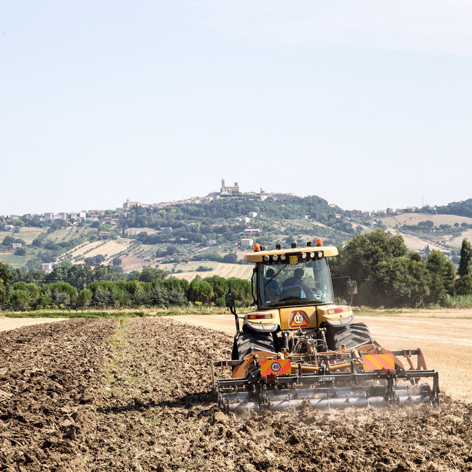Moro Aratri talajlazítók rendelése
